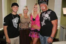 He was previously married to linda hogan. Hulk Hogan S Height Weight And Body Measurements Celebily