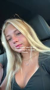 secret (@ashsecretaccc)'s video of friends