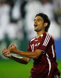 قال حسين ياسر المحمدي، لاعب منتخب قطر السابق: ÙƒÙ…Ø§ Ø§Ù†ÙØ±Ø¯ Ø§Ù„ÙƒÙ€Ù€Ø±Ù‡ Ø¹Ù„Ù‰ Ø§Ù„Ù†Ù€Ù€Ù€Ù€Øª Ø§Ù„Ø£Ù‡Ù„ÙŠ ÙŠØ¶Ù… Ø§Ù„Ø²Ø¦Ø¨Ù‚ÙŠ Ø­Ø³ÙŠÙ† ÙŠØ§Ø³Ø± Ø´Ø§Ù‡Ø¯ ØµÙˆØ± ÙˆÙÙŠØ¯ÙŠÙˆÙ‡Ø§Øª Ù„Ù„Ø§Ø¹Ø¨