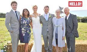 Backshall had previously said that they'd held off from starting a family so that his wife could continue focusing on her sporting career. Helen Glover Marries Steve Blackshall In A Spectacular Ceremony See The Hello Exclusive Hello