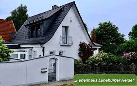 Für wesa reisen in berlin sind noch keine bewertungen abgegeben worden. 58 Hq Images Haus Mieten Heide Ferienhaus Fuchspass Luneburger Heide Frau Maja Winkelmann Musicsbrassquintet