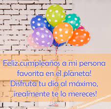 Sabemos lo complicado que es encontrar la felicitación adecuada cuando la buscamos en google, existen multitud de webs con frases, mensajes e imágenes para felicitar un cumpleaños, aniversario, o cualquier evento importante en nuestra vida, pero a menudo tanta cantidad de información nos dispersan y desistimos en la búsqueda. Frases De Cumpleanos Para Alguien Especial Palabras De Feliz Cumpleanos Palabras De Felicitaciones Mensaje De Feliz Cumpleanos