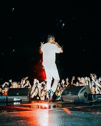 Cole, 50 cent are set to headline the rolling loud new york festival in october. Cartoon Network Travis Scott Cartoon Gif