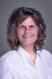 Diana Callahan's Instagram, Twitter & Facebook