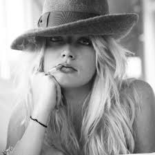 Brigitte Bertrand على X: "Hangin' out in Hollywood with @ #model #hollywood  #nude #me #color @… https://t.co/i240jvhzrp"