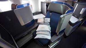 Given on the same lines, comes the united airlines international first class suite. United Airlines Is Certified As A 3 Star Airline Skytrax
