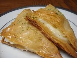 Kullaj Fteer This Palestinian Dessert Is Similar To Baklava Except It Is Served Hot And Can Be Stuffed With Sweet Ch Food Palestine Food Palestinian Food