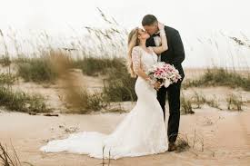 All photos of jeremy and courtney were taken on a destin florida beach by destination wedding photographer geoff duncan. Florida Beach Weddings Sun And Sea Beach Weddings Elopements