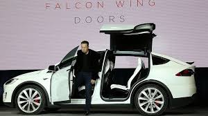 Quién es Elon Musk, el multimillonario creador de Tesla que lanzó su carro  al espacio y que prevé conquistar el cosmos y las profundidades de la  Tierra - BBC News Mundo