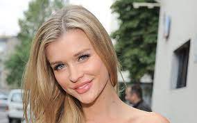 32b, data urodzenia, kolor włosów, kolor oczu, narodowość. Joanna Krupa W Wieku 5 Lat Foto