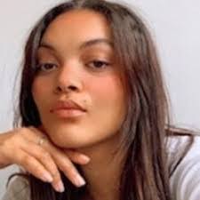 Georgia Muller's Instagram, Twitter & Facebook