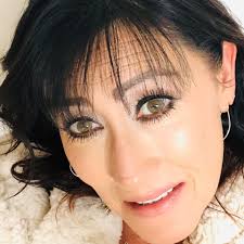 Aura Beauty Lounge- Lori Franke