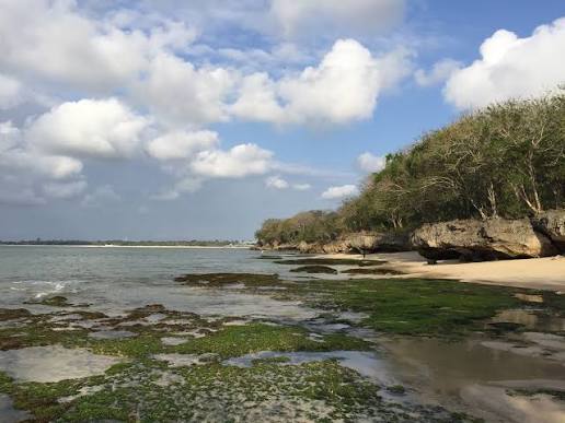 Sempaning beach
