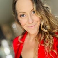 Melissa Campion's Instagram, Twitter & Facebook