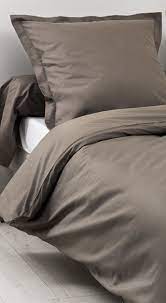 Economisez avec notre option de livraison gratuite. Housse Couette Taupe