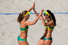 Medalha de ouro no vôlei masculino. Larissa E Talita Estreiam Com Vitoria Facil No Volei De Praia Jovem Pan