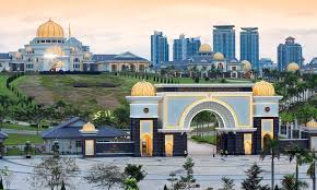Agong's birthday is celebrated in various ways throughout malaysia. How Do Nine Malaysian Rulers Share One Throne Expatgo