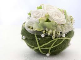 Gesteck Kugel Tischdeko Hochzeit Grun Weiss Tischdekoration Hochzeit Blumen Tischdeko Hochzeit Hochzeit Grun