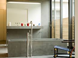 Wenn du eine alte badewanne gegen eine neue austauschst, wirst du auch fliesen entfernen. Badewannen Welches Material Ist Das Richtige Bauen De