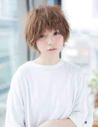 シュワルツコフオンライン ルーズパーマで抜け感が可愛いショート ヘアカタログ 美髪 ヘアスタイル 女性の短い髪