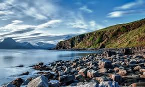 Gambar pemandangan gunung, alam, pedesaan, laut, tepi pantai, pegunungan, sawah dan gunung, taman bunga, hutan, sungai, air terjun, sunset, dll. Terbaru Lukisan Dan Gambar Pemandangan Alam Dosenpintar Com