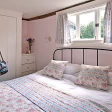 Country curtains curtains with blinds kitchen curtains drapes curtains bedroom curtains lace bedroom rustic curtains curtains living cottage your favorite country curtains now at the vermont country store. Vintage Bedrooms To Delight You Ideal Home