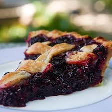 Are you as weak as me when it comes to packed desserts? Copycat Hostess Blackberry Fruit Pie Recipe