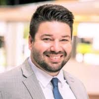 Robert Swander's Instagram, Twitter & Facebook