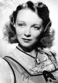 Does anyone remember a Virginia (Ginny) Bruce (now 68 years old) who lived  in Stobswell? We were great pals until her family emigrated when she was  about 5 or 6.