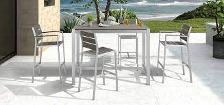 This table can swivel 360 degrees to provide space for everybody and the hydraulic lift can raise or lower the height up to 8 inches. Bar Height Patio Furniture 5 Piece Aluminum Outdoor Pub Table Set Ready To Ship Praha China Outside Bar Set Patio Table Set Made In China Com