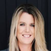 Jennifer Parson — Reviews & Property Sales