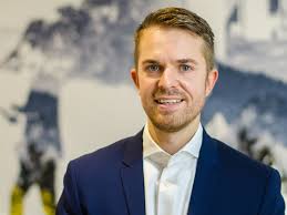 Links on android authority may earn us a commission. Michael Schmidt Ist Neuer Einkaufsleiter Bei Alphabet Fuhrparkmanagement