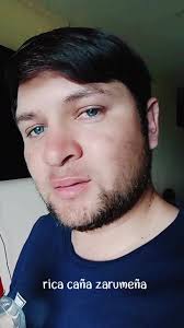 Disfrutando de la Rica Caña Zarumeña