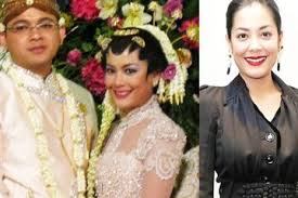 Ditunggu pelunasannya siang ini juga sblm bank tutup! Pernah Jadi Bagian Keluarga Cendana Lulu Tobing Kini Tinggali Rumah Mewah Dengan Dapur Megah Yang Jadi Sorotan Semua Halaman Sajian Sedap