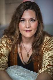 Heather Keay's Instagram, Twitter & Facebook