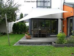 Solduk Over Sovrumsfonstret Variera Hojd Pa Stolpen Patio Shade Sun Sail Shade Garden Deco