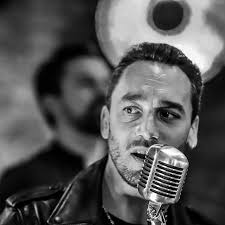 Lors de la finale, il est passé au niveau supérieur en ajoutant une touche d'acrobatie et encore plus d'humour. Incroyable Talent La Bataille Du Jury Jean Baptiste Guegan Elimine En Finale Les Internautes Le Critiquent Violemment