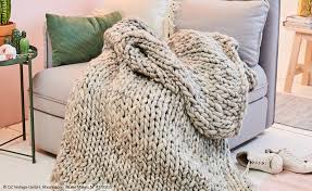 Sie können decken in verschiedenen größen, farben und sticharten stricken. Armstricken Xxl Decke Einfach Selbstgemacht Armstricken Stricken Und Nahen Wolldecke Stricken