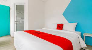 Reddoorz Plus Catania Soma Rajawali Guesthouse Bed And Breakfast Palembang Deals Photos Reviews