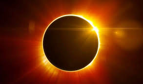 Terjadinya gerhana matahari cincin ketika bulan berada pada titik yang terjauh dan titik terdekat di bumi adalah dari matahari. Catat Tanggalnya Bulan Juni Akan Ada 14 Fenomena Astronomi Salah Satunya Gerhana Matahari Cincin Patrolipost