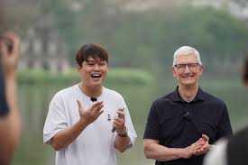 KOL Duy Thẩm: Chuyến thăm của Tim Cook là cơ hội lớn cho ngành công nghệ  Việt Nam | Báo Pháp Luật TP. Hồ Chí Minh
