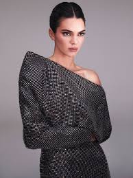 Kendall Jenners Public Presence: Unpacking The Buzz Around Kendall The  Beck Nude