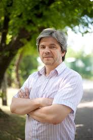 Facebook gives people the power to share and makes the world more open and connected. Filip Lobodzinski To Co Tworzy Paulo Coelho To Intelektualny Fast Food Polska Times