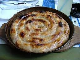 Recette Du Burek Serbe A La Viande Cuisine Serbe Cuisine Serbe Cuisine Albanaise Pate Filo Recette