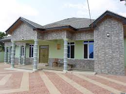 An added extra is the undercover braai area and a wendy house with toilet converted into a entertainers delight which could be used as a rental. 4 Bedroom Houses To Rent Interior Design