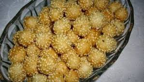 Bahan bahan kuih gunting pedas 3 cawan tepung gandum 1/2 cawan majerin 1 sudu makan rempah kari 1 sudu makan serbuk. Kerepek Gunting Ikan Bilis Mek Jue S Kitchen Cooking With Love