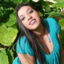 Amy Kingsolver's Instagram, Twitter & Facebook