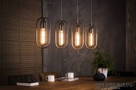 Industrieller Charme Fur Ihr Zuhause Zwei Metallringe Umschliessen Entgegengesetzt Die Gluhbirne So Dass Ein Interessan Hangelampe Industrial Lampe Hange Lampe