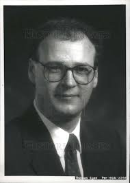 1990 Press Photo Thomas Egan