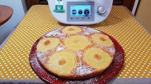 Oggi video ricette bimby compie un anno e per questo ci regaliamo una torta. Torta All Ananas Rovesciata Bimby Per Tm5 E Tm31 Youtube